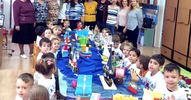 Preșcolarii de la grădinița "Azur" au construit prima flotă de vapoare din materiale reciclabile - 2