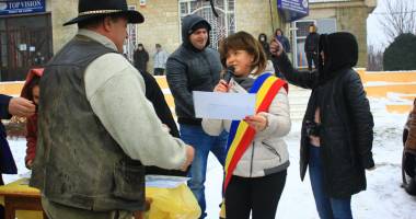 Stire din Politică-Administrație : Eveniment unic în județ. Primăria Mihail Kogălniceanu păstrează tradiția "Botezului Cailor"