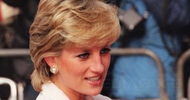 Stire din Actualitate : Dezvăluiri șocante! Prințesa Diana a fost asasinată în ambulanță!
