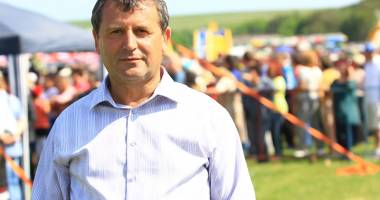 Fiii satului Albești s-au reunit la petrecerea organizată de primarul Gheorghe Moldovan - 2