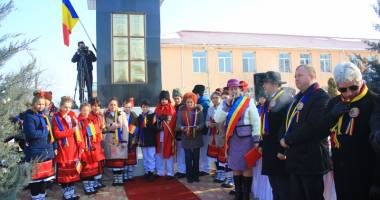 "Trebuie să luăm aminte de actele lor de curaj și la fel să fim și noi în fața încercărilor" - 2