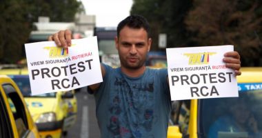 Stire din Economie : Un nou scandal pe piața asigurărilor RCA. Transportatorii auto se opun modificării legislației