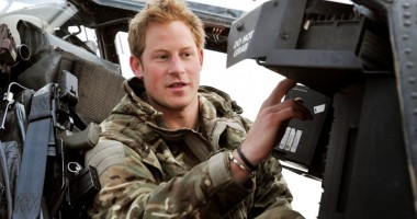 Stire din Actualitate : Prințul Harry s-a întors în Marea Britanie, după misiunea din Afganistan