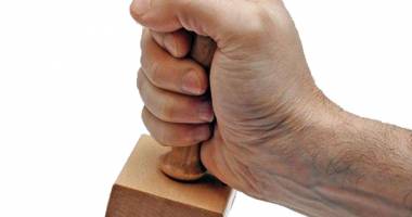 Stire din Economie : Privații scapă de ștampile