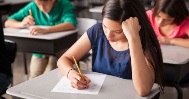 Stire din Cultură-Educație : Subiecte BAC 2025, la Istorie. Elevii de la profilul uman dau proba la Istorie