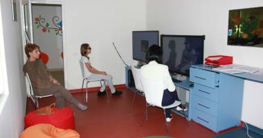 Stire din Sănătate : Probleme de vedere la copii. Care sunt șansele de recuperare?
