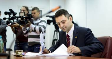 Stire din Politică-Administrație : Procurorul Tiberiu Nițu a cerut o situație privind dosarele  lui Băsescu