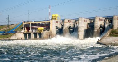 Stire din Economie : Producția de energie electrică a României, în scădere