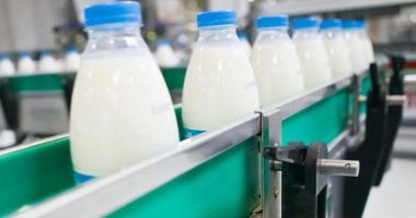 Stire din Economie : Producția de lapte scade, iar importurile cresc