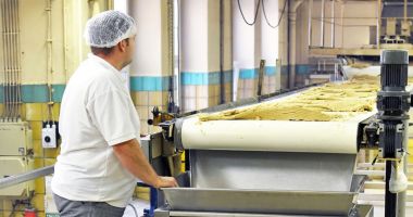 Stire din Economie : Producția industrială a crescut cu 14%