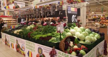 Stire din Economie : Ministrul Agriculturii a cerut Consiliului Concurenţei o analiză despre ofertarea retailerilor a produselor românești la preţuri necompetitive