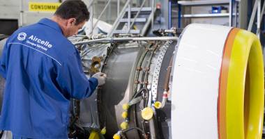 Stire din Economie : Produsele industriale s-au ieftinit cu 0,2%