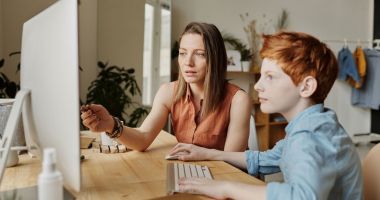 Stire din Cultură-Educație : Profesia de părinte. Seminar interactiv cu specialişti în educaţie