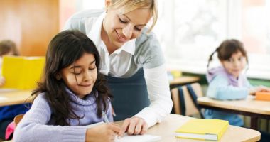 Stire din Cultură-Educație : Încep înscrierile în învățământul primar