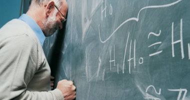 Stire din Actualitate : Ziua profesor de matematică, noaptea dealer de droguri. Cadrul didactic a fost prins în flagrant