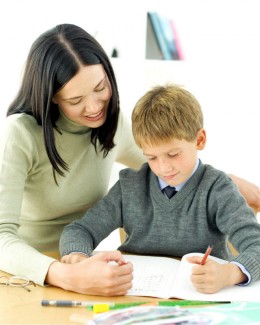 Stire din Cultură-Educație : Cât câștigă un profesor  din România față de cei din UE