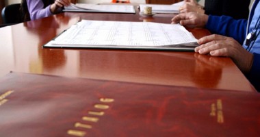 Stire din Cultură-Educație : Cine sunt PROFESORII-ȘPĂGARI dați afară din învățământ