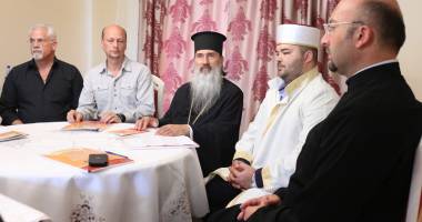 Profesori din toată lumea dezbat diminuarea tensiunilor inter-religioase - 2