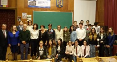 Profesorii și elevii Colegiului "Mircea", premiați de Alianța Franceză - 3