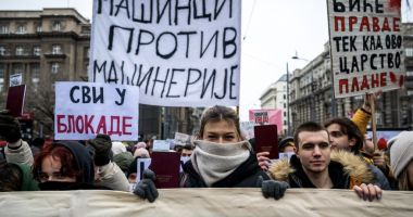 Stire din Actualitate : Protest al studenţilor sârbi la Belgrad după accidentul de la gara din Novi Sad
