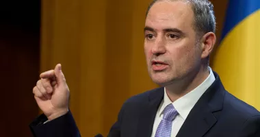 Stire din Economie : Alexandru Nazare, în vizită oficială la Paris. Etapă-cheie pentru aderarea României la OCDE