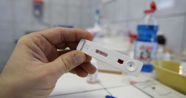 Programări gratuite pentru HIV și hepatită