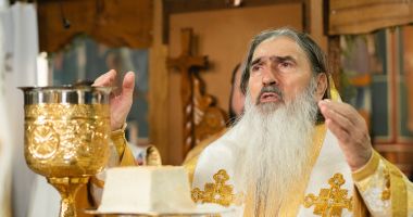 Stire din Cultură-Educație : Programul IPS Teodosie, Arhiepiscopul Tomisului