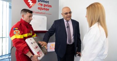 Stire din Sănătate : Reţea naţională de defibrilatoare automate. Șansă la viață pentru cei care intră în stop cardiac