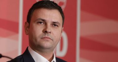Stire din Politică-Administrație : Proiectele finanțate prin PNDL, luate la puricat de ministrul Daniel Suciu