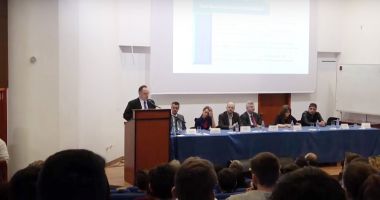 Stire din Cultură-Educație : Proiectul „PROINFO - Pregătirea resursei umane în Informatică”, la final
