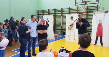 Stire din Cultură-Educație : "Oktoberfest", la Școala Gimnazială nr. 29 "Mihai Viteazul"