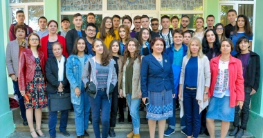 Stire din Social : Profesorii din Medgidia își pregătesc elevii pentru o viață mai bună