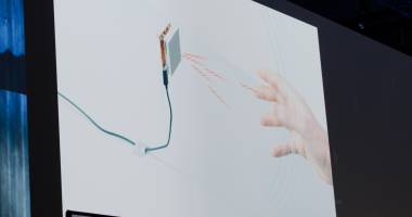 Stire din Tehnologie : Proiectul "Soli" / Radarul Google al gesturilor permite interacțiunea cu lumea virtuală la un nou nivel