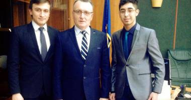 Stire din Cultură-Educație : Ce promisiuni  le-a făcut ministrul Educației elevilor constănțeni
