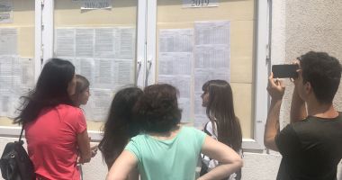 Stire din Cultură-Educație : Evaluarea Națională. Promovabilitate mai mare la Constanța, în urma contestațiilor