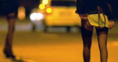 Stire din Eveniment : O tânără, prinsă în timp ce făcea sex oral