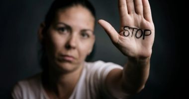 Stire din Social : De astăzi a intrat în vigoare ordinul de protecție extins, dincolo de perimetrul familiei