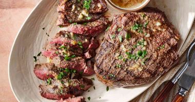 Stire din Sănătate : Proteinele în exces nu ajută vârstnicii să-și mențină masa și forța musculară