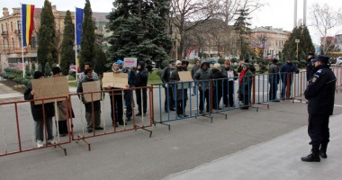 Stire din Politică-Administrație : "Haiducii" lui Mavrodin protestează la Constanța