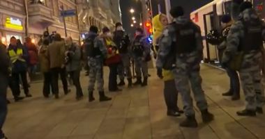 Stire din Actualitate : Val de proteste anti-Putin în Rusia. Sute de oameni au fost arestaţi