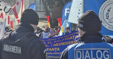 Profesorii amenință cu greva generală în timpul simulărilor - 3