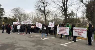 Am trăit să o vedem și pe asta! Constănțenii protestează pentru păstrarea păcănelelor - 3