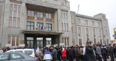 Sindicatele au trimis executorul judecătoresc la administrația portuară - 2