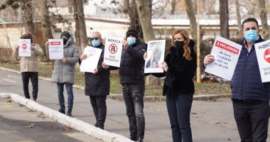 Stire din Economie : Reprezentanţii RESTO Constanţa au participat la protestul turismului
