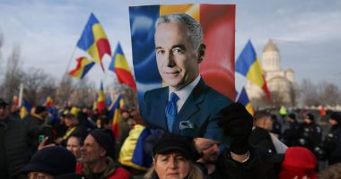 Stire din Eveniment : Susținătorii lui Georgescu pregătesc proteste de amploare: „Trebuie să se iasă masiv în stradă”