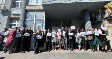 Angajații Agenției pentru Protecția Mediului Constanța, continuă protestele