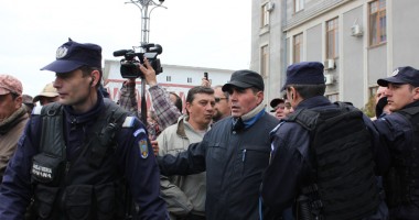 Doar polițiștii și jandarmii mai muncesc la administrația portului Constanța - 6