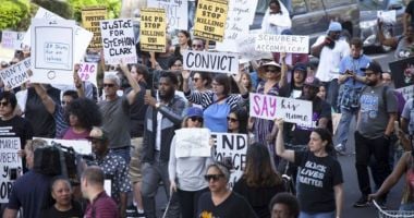 Proteste în California, după ce poliția a împușcat mortal un bărbat de culoare - 2