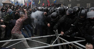 Stire din Actualitate : Haos la Kiev! Un jurnalist rus și cameramanul care îl însoțea, răpiți și agresați