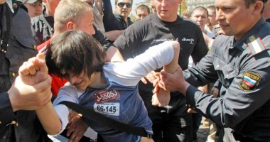 Stire din Actualitate : Simpatizanți ai opoziției ruse, arestați în Sankt Petersburg